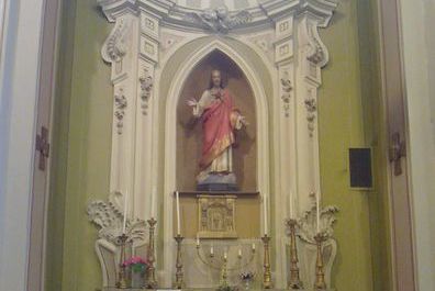 07_Altare del Sacro cuore di Gesù.jpg